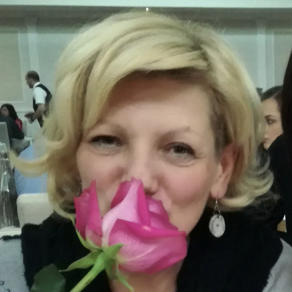 Marjeta Brozovič, poslovna sekretarka